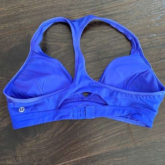 Lululemon sports bra size 6 medium support - Picture 2 of 2